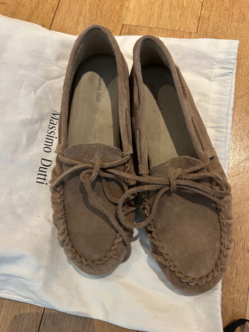 Massimo Dutti Soft Leather loafers with Gathered Detail